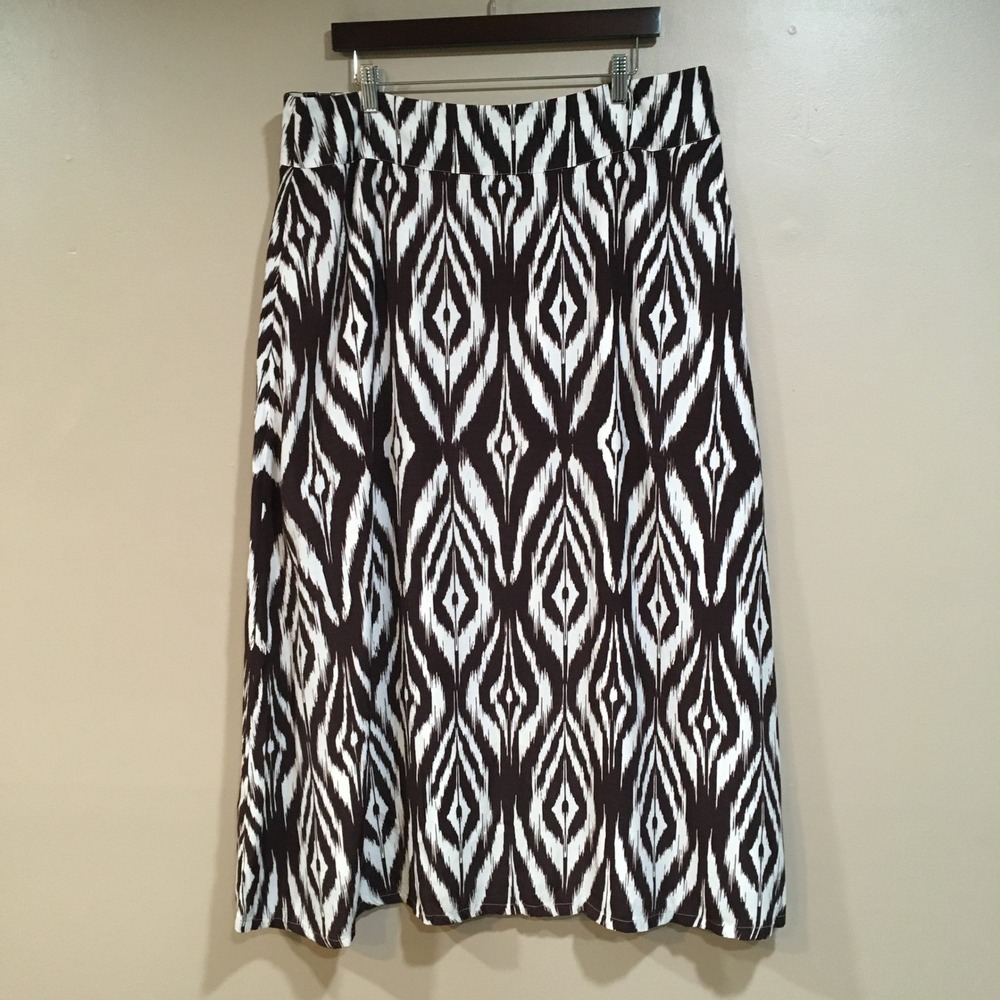 Chicos Ikat Print Maxi Skirt Womens XL Chicos Sz 3 Brown Cream Boho Safari Long